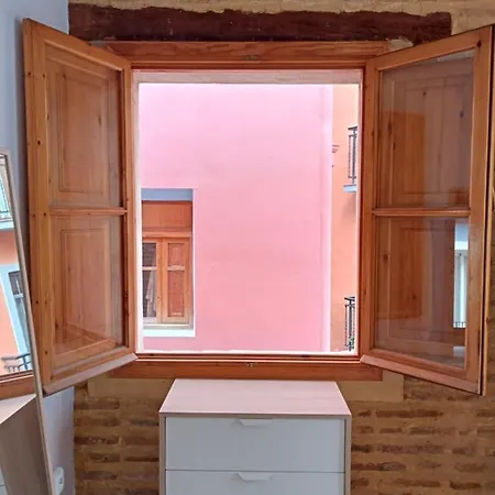 Apartamentos Con Encanto En Pleno Casco Antiguo Ron Valenciayole Exterior photo