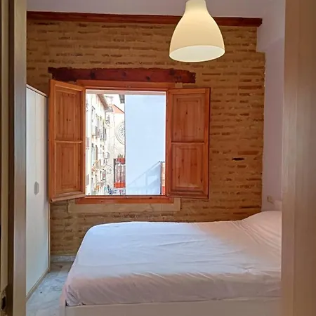 Apartamentos Con Encanto En Pleno Casco Antiguo Ron Valenciayole Exterior photo