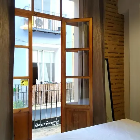 Apartamentos Con Encanto En Pleno Casco Antiguo Ron Valenciayole Exterior photo